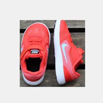 NIKE 小童跑步鞋 819418802